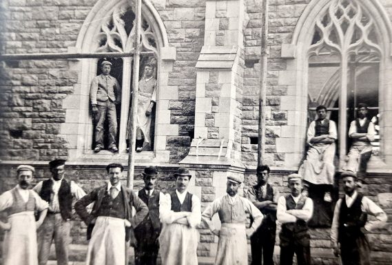 Building St Saviours Church 1904